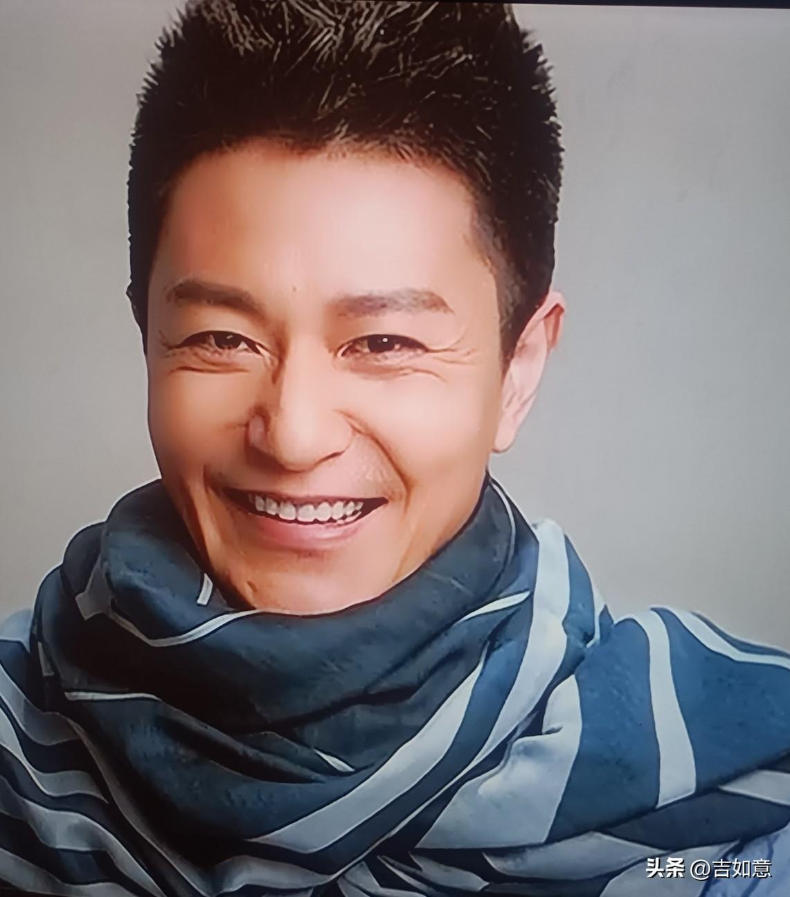 李宗翰竟然是正儿八经的皇家后裔，姓爱新觉罗，可以叫做爱新觉罗宗翰[奸笑]