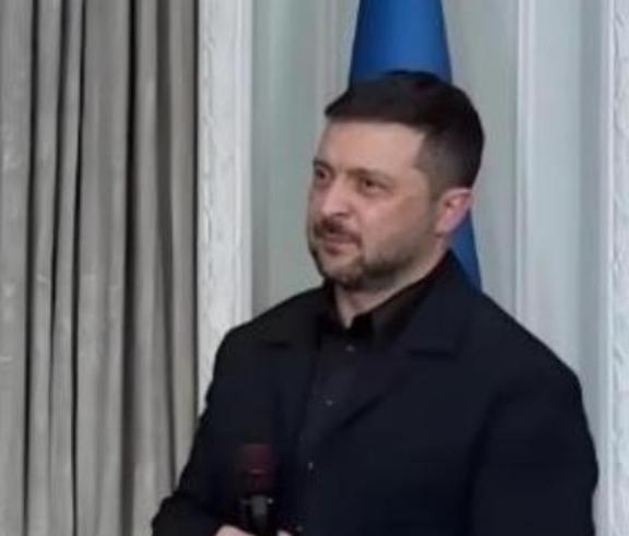 乌克兰明白了，都以为俄罗斯背后站着的是伊朗、朝鲜，谁能想到，真正撑住俄罗斯的，反