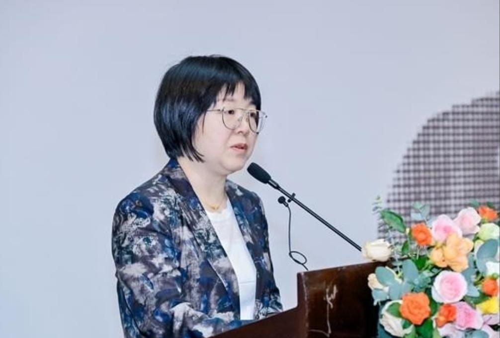 吴琼最近几次公开谈艺术教育，说得越来越具体了：审美能力、人文关怀、创新思维、批判