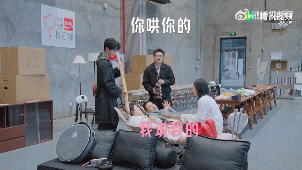 李嘉琦哄睡沈月失败李嘉琦哄人这方面没天赋 从轻声劝导到手足无措，整套流程下来，沈