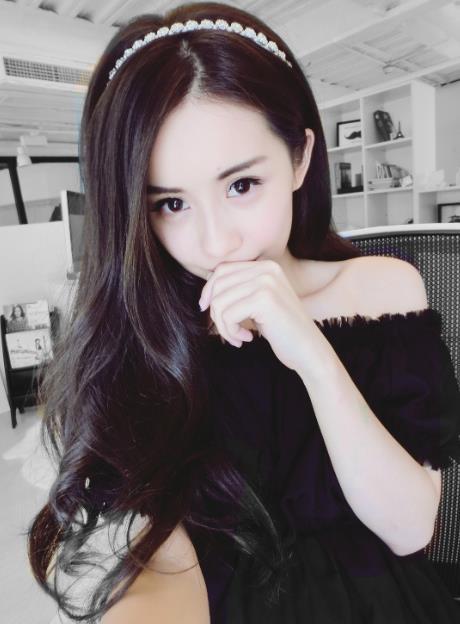 “捞姐”韦雪直播爆料带儿子和“沪上皇”秦奋聚餐。就是说韦雪秦奋的儿子已经和秦奋相