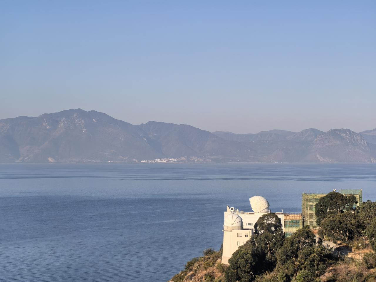 历史上的悲剧可以避免吗？现在美国就是现成的例子，是个明白人都知道，美国现在没有这