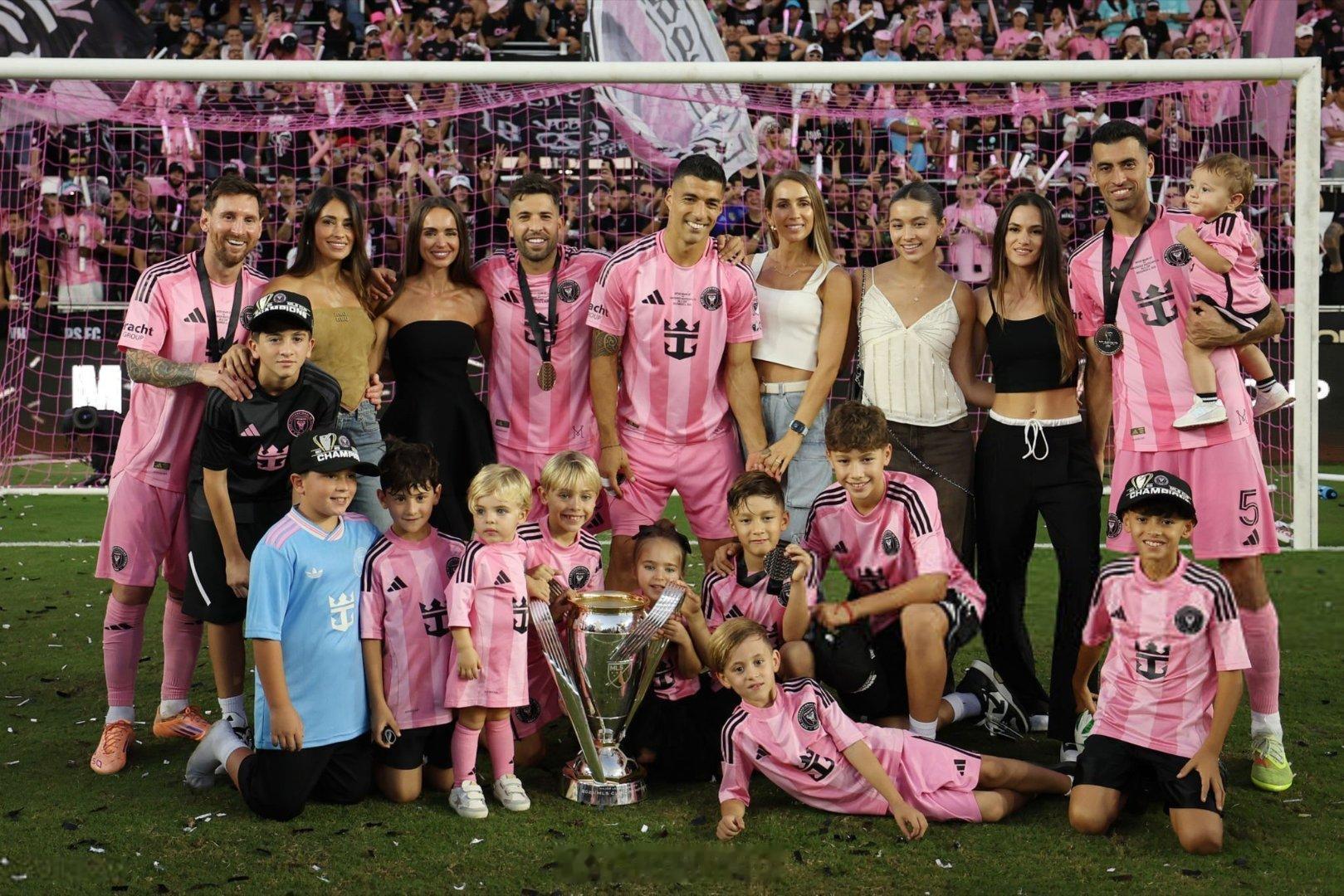 从巴塞罗那到迈阿密！🏆🥇迈阿密国际首夺总冠军梅西当选2025美职联季后赛mv