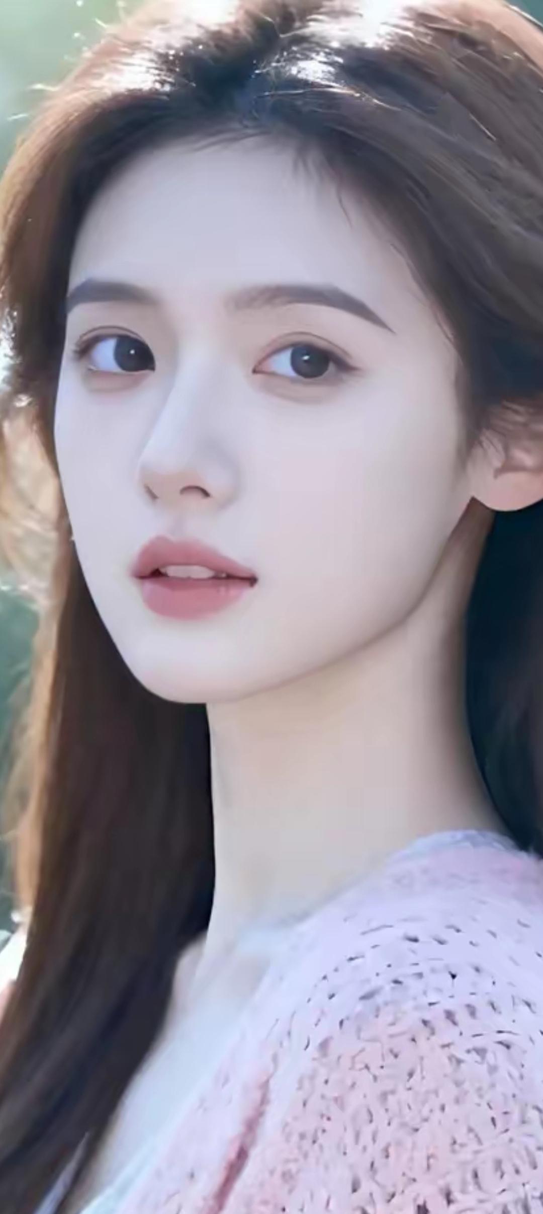 温柔甜美的少女，阳光下的清新气息