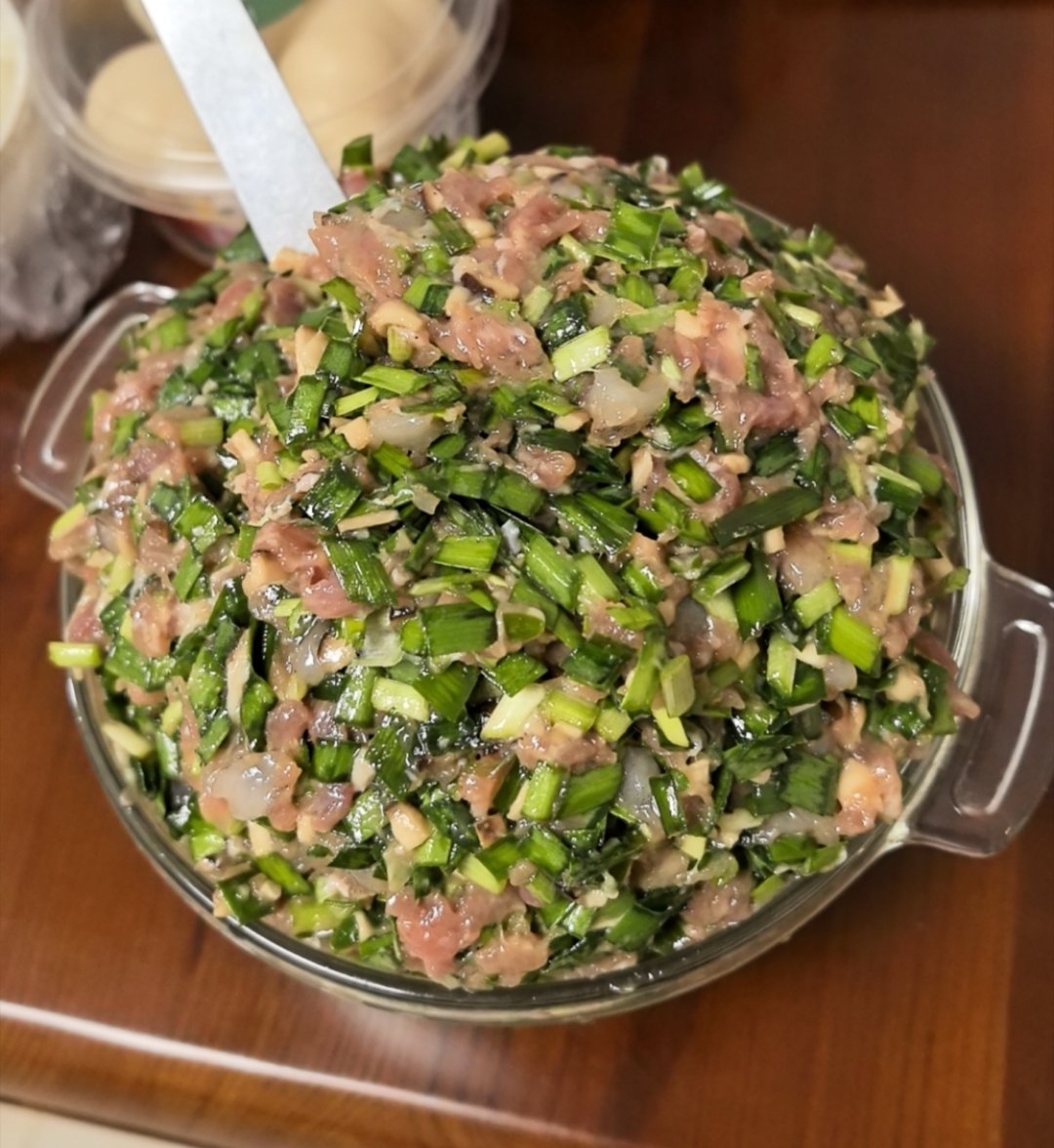 今天在家一个人包了100个饺子，太好吃忘记拍照了，冬至快乐朋友们， 我表现的可还