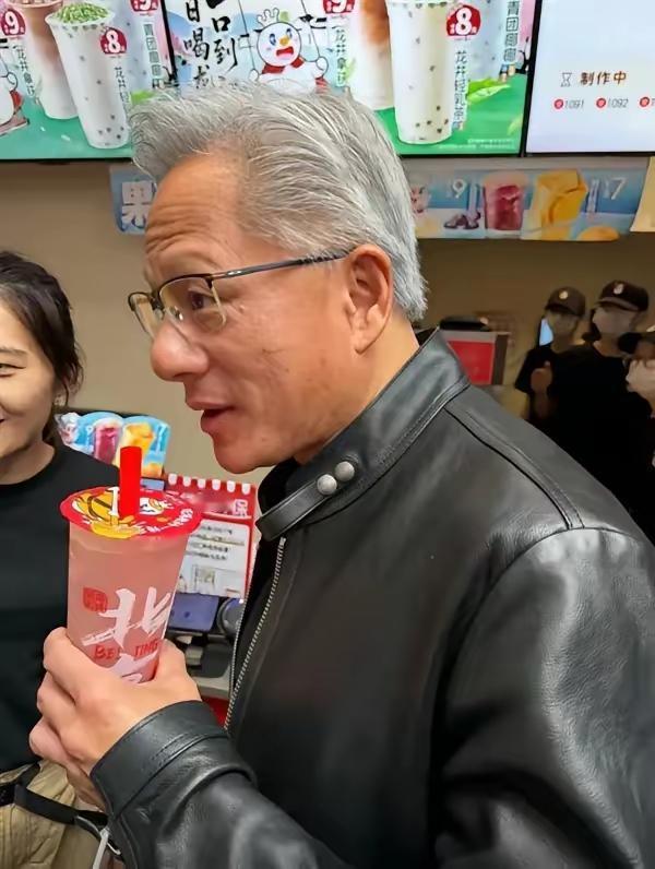 鼻子主财星，看看千亿大佬黄仁勋的大肉鼻子吧，难怪这么有钱呢！