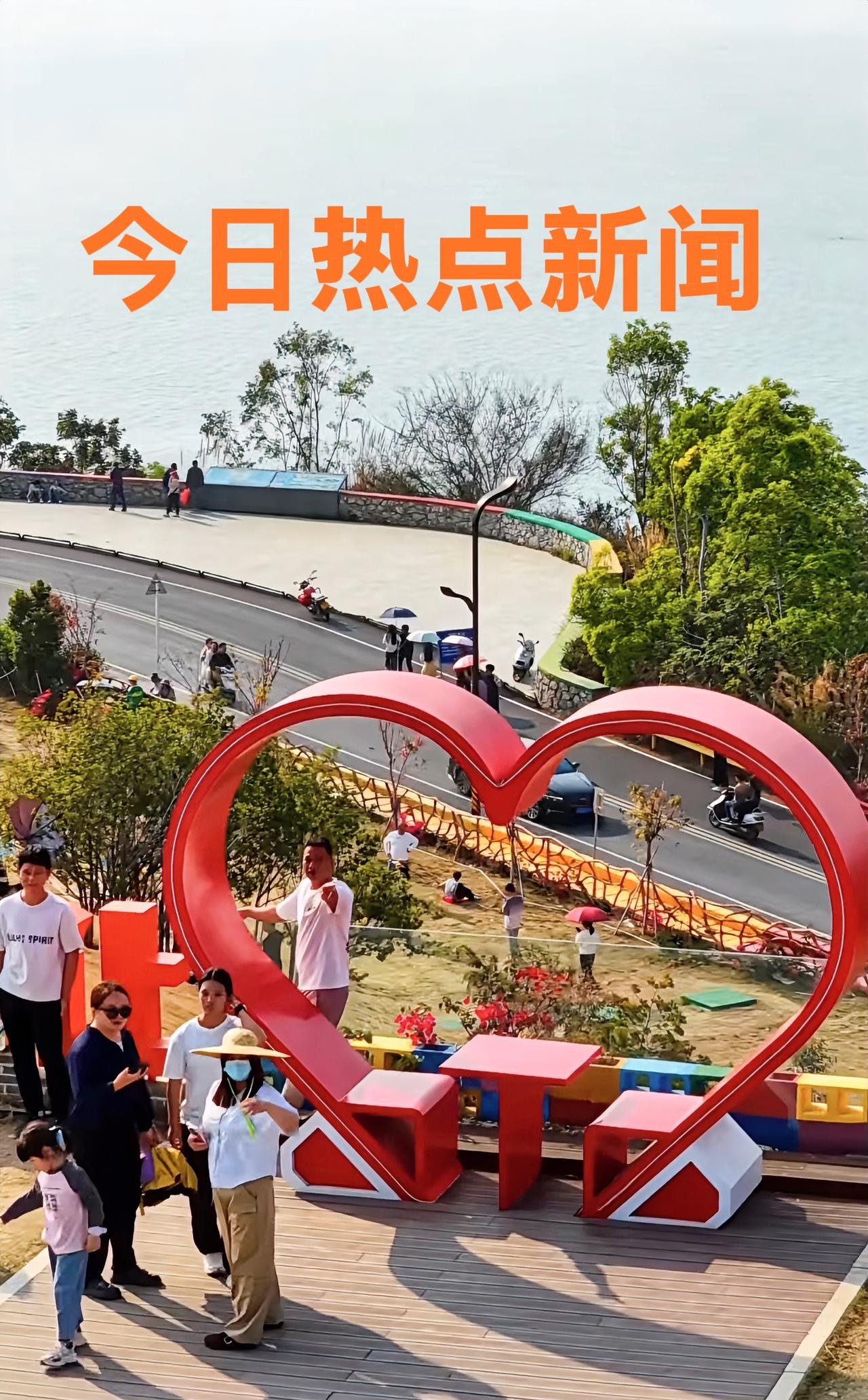 今天是2026年2月26日     周四
今日热点新闻：

1、2026年春节档