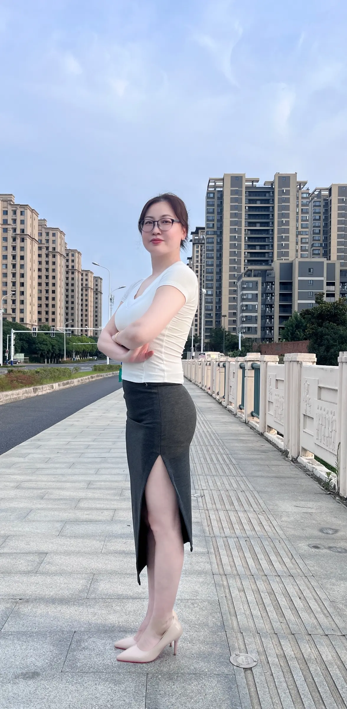夫妻同心，齐力断金;夫妻之间要同心同德，劲往一处使，顾全大局，这样的家...