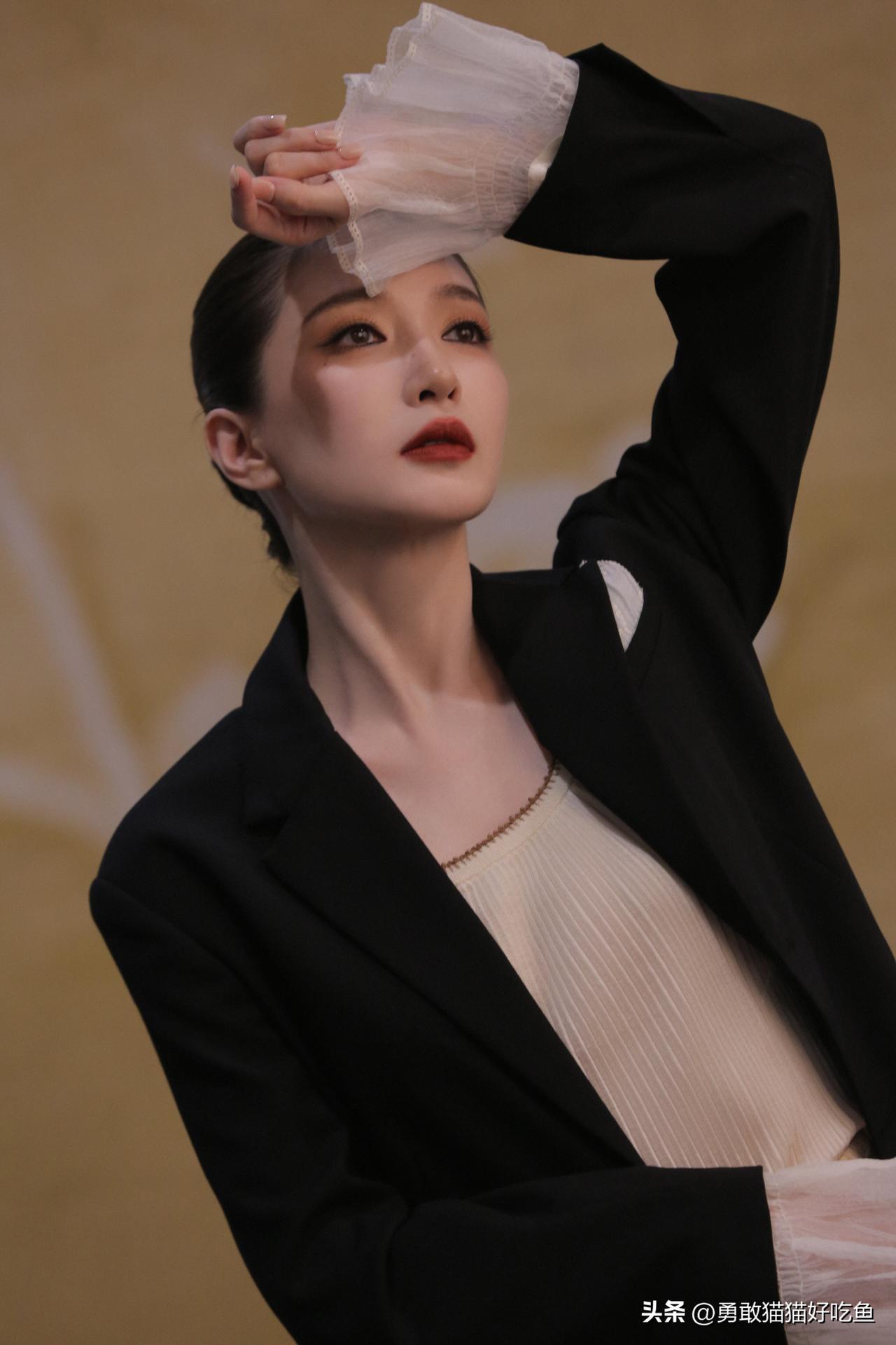 江疏影分享图片