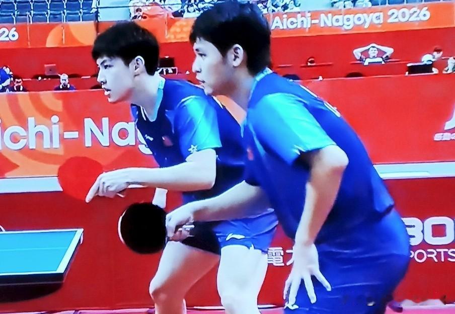 黄友政/林诗栋4-2战胜张本智和/蓧塚大登，夺得男双冠军！


北京时间9月27