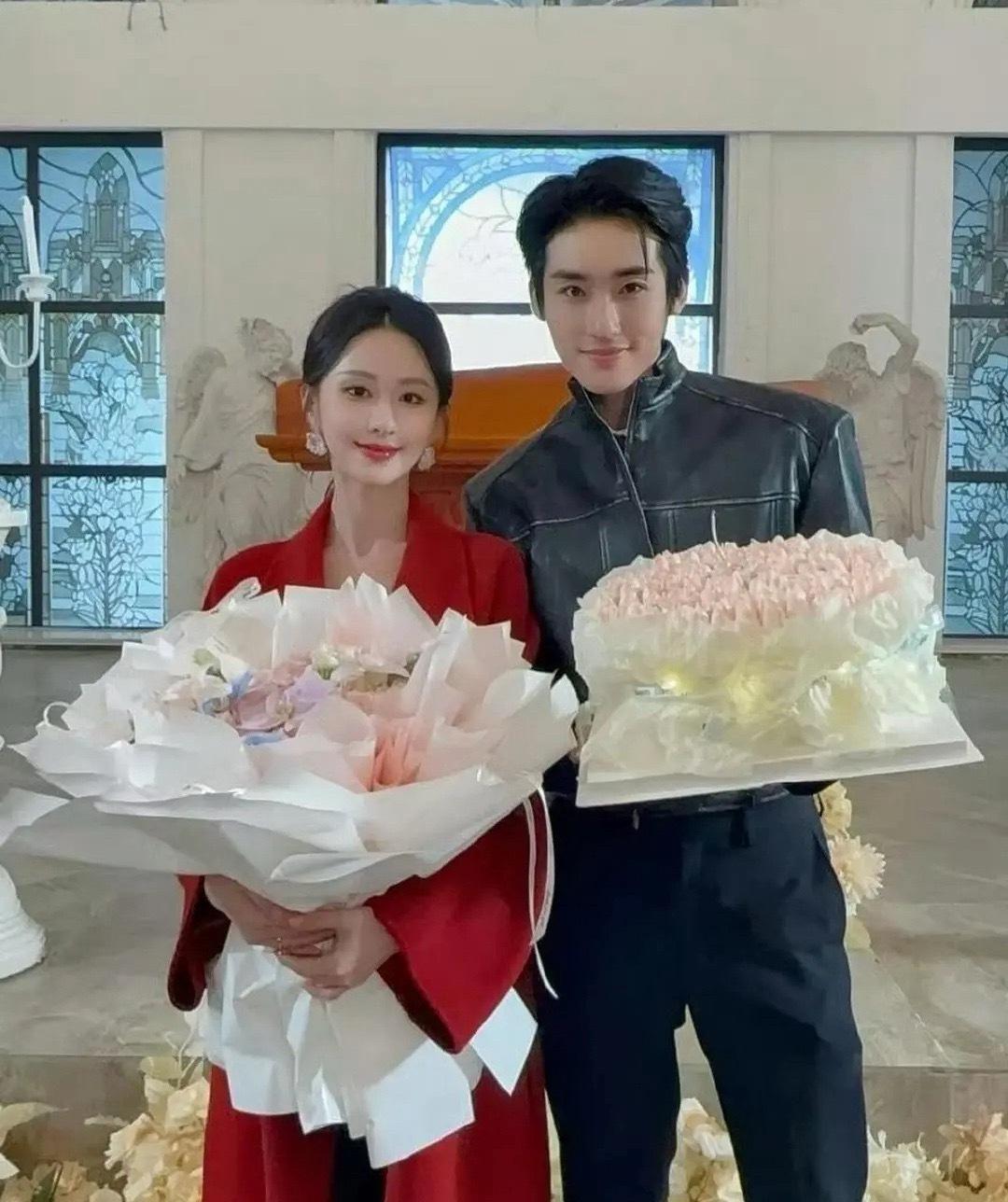 谁懂啊！原来当年剧里的“真水无香”和“小雨妖妖”，时隔多年居然又同框了？
还有人