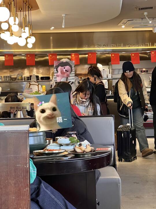 这一切发生在沈阳西塔就很合理😅。。。。