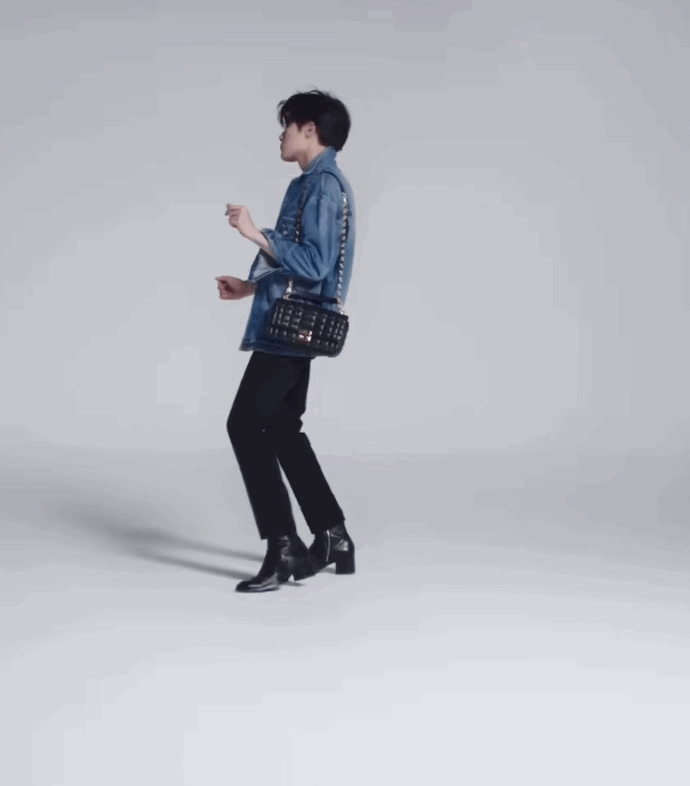 檀健次到底为什么这么爱穿高跟鞋呀？真的只是身高的原因吗？ ​​​