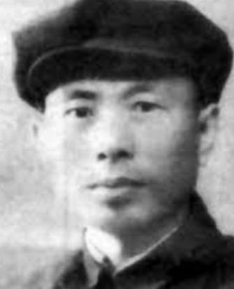 1952年，开封市委书记戴季英拍着桌子对秘书吼：“我这资历当省委书记绰绰有余！“