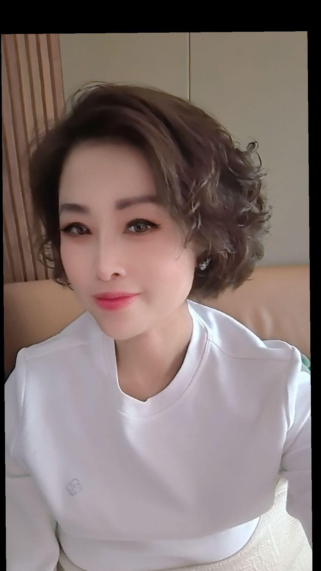 彪哥的遗憾是留不住的玉芬，我们的遗憾是回不去的青春。时光一去不复返...