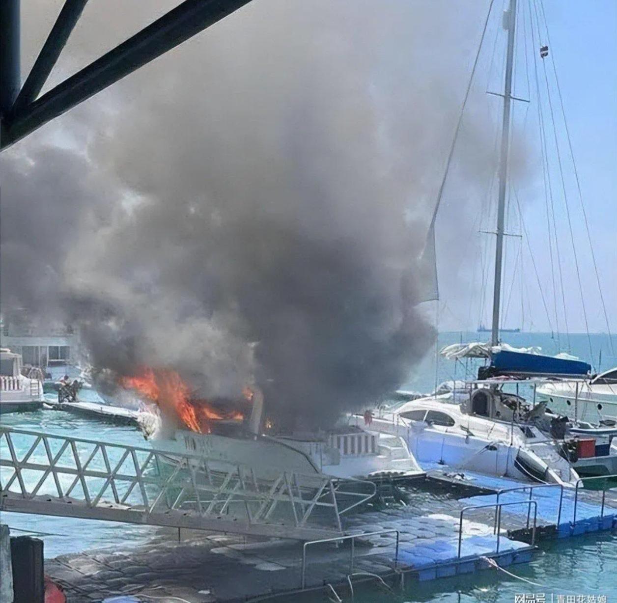 ⚠️ 突发 | 普吉岛快艇爆炸起火，1人失踪5人送医！旅游天堂再响安全警钟

?