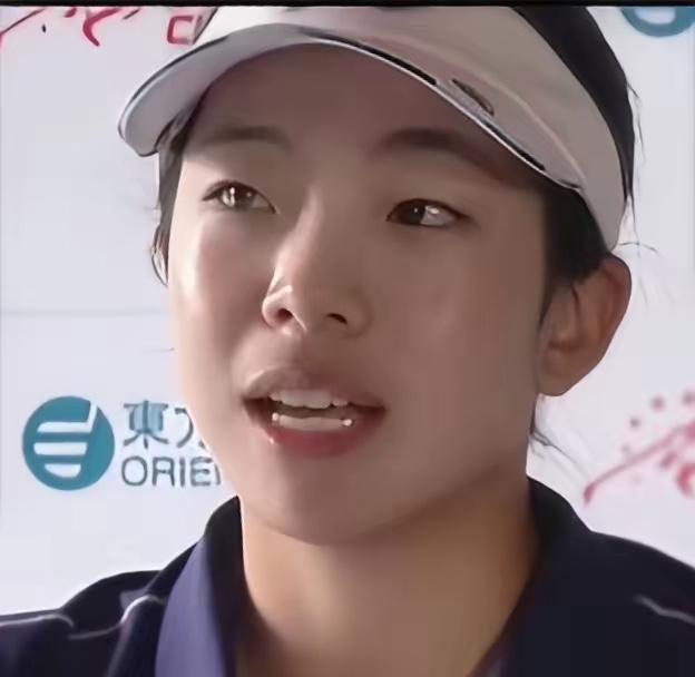 刘国梁女儿夺冠后一番话戳哭无数人：最好的家庭教育，从不是陪伴，是偏爱和托底

看