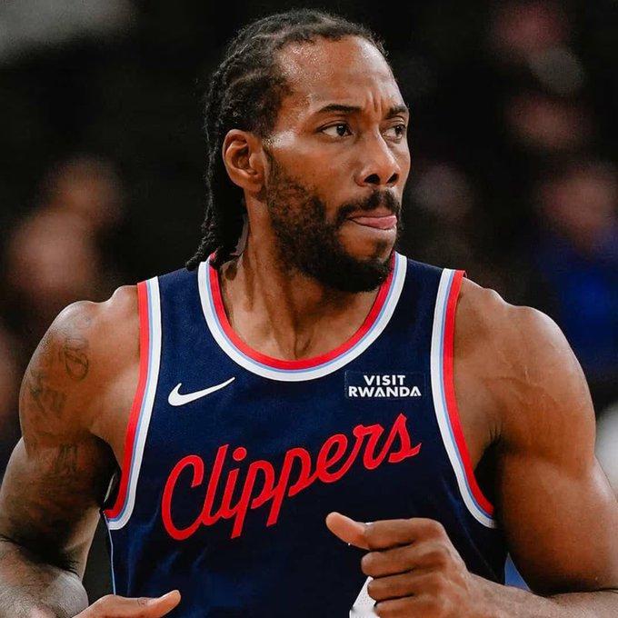 伦纳德缺战猛龙 伦纳德因右脚踝扭伤，将缺席今日客场对阵猛龙的比赛。洛杉矶快船