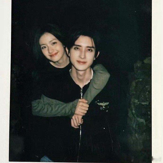 敖瑞鹏李兰迪 开启人生新副本 李兰迪投向敖瑞鹏的欣赏目光，是藏在细节里的偏爱；他