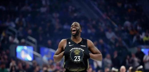 追梦格林要终老勇士了

最近，勇士老板乔-拉科布接受采访时，专门谈到了追梦格林，