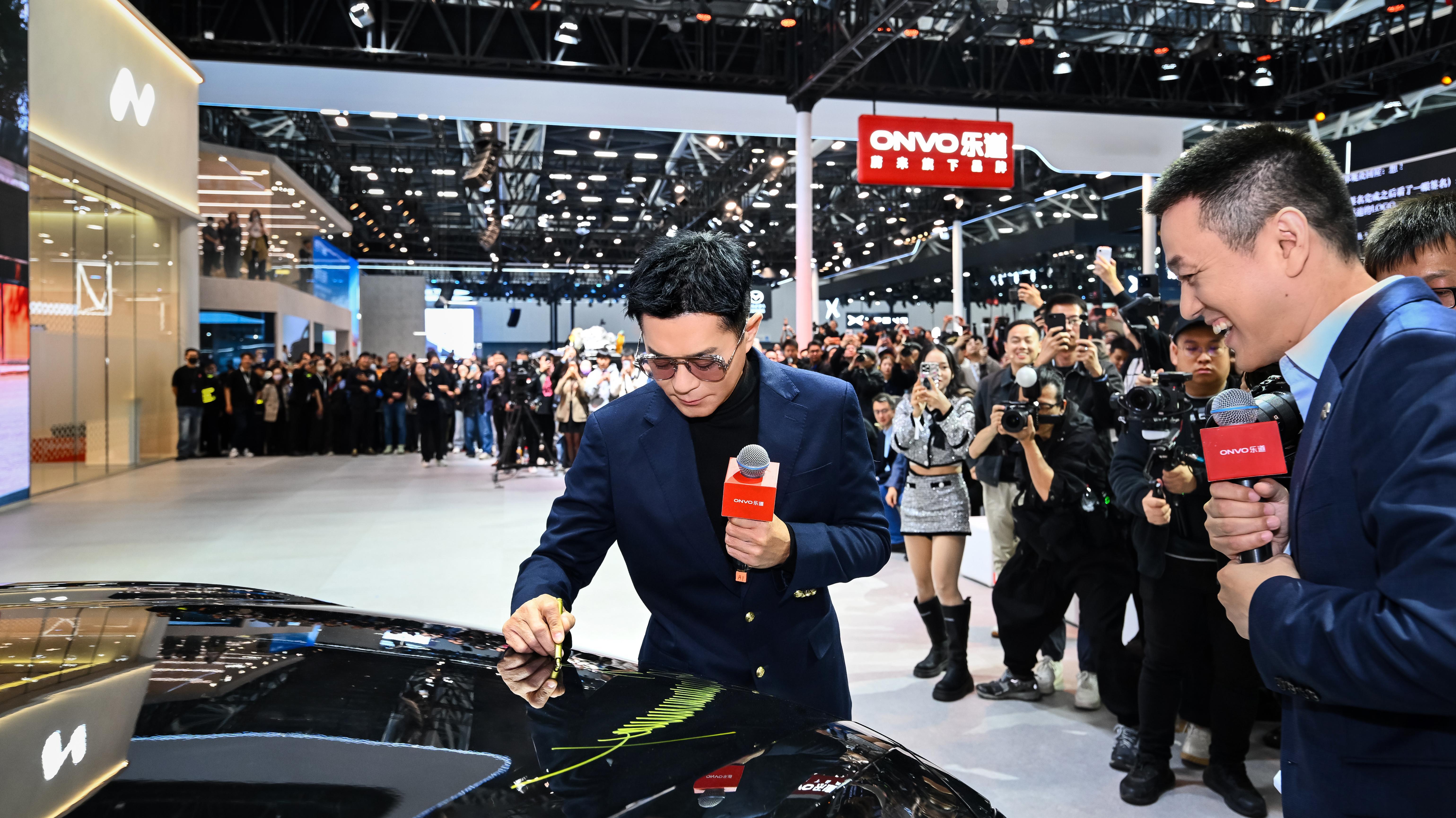 限量999台的黑骑士乐道L90，应该今天就能定完吧