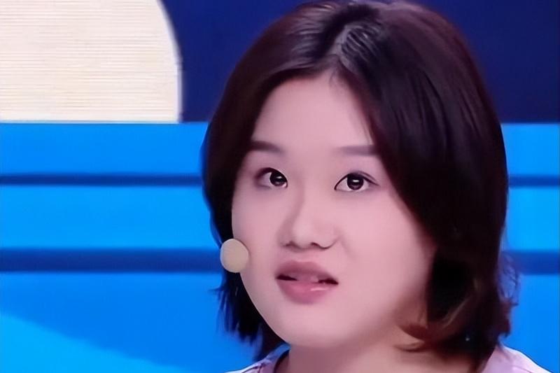 “人帮人成王，土帮土成墙”，真挚的情谊向来是双向的奔赴。
张家齐开直播时，屏幕上
