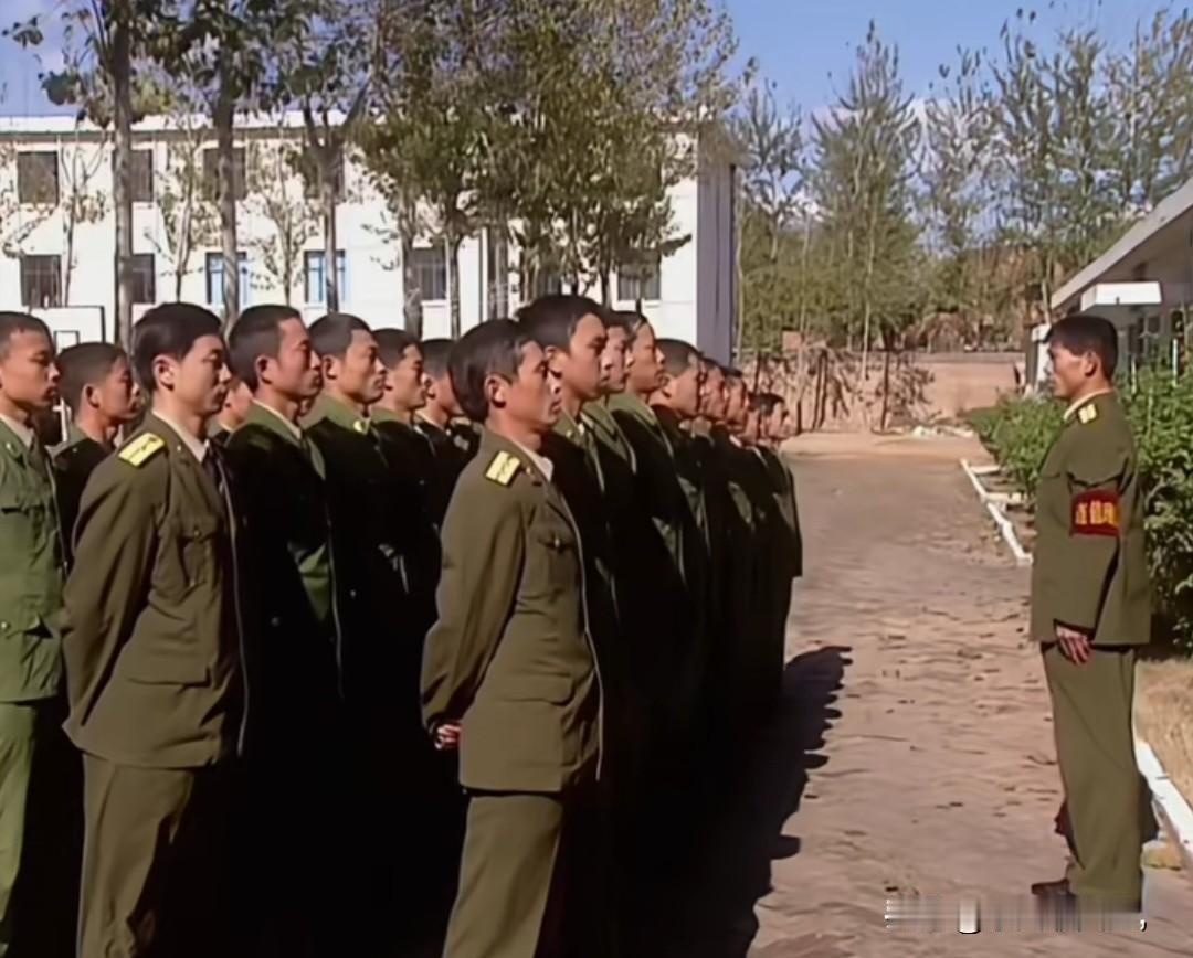 医生也不能保证自己健康
昨天，市医院一位退休几年的院长突发心梗走了！感觉挺意外的