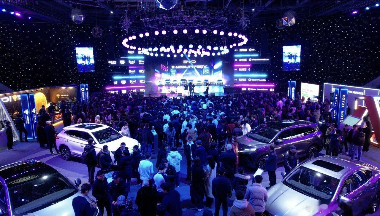 比亚迪乌兹别克斯坦唐L重磅发布12月12日至15日，比亚迪在乌兹别克斯坦塔什干举