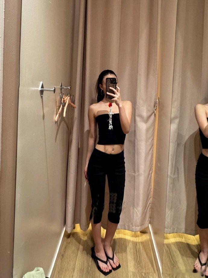 小S大女儿留学近照 小S大女儿留学近照，好美呢~ 小S大女儿更新ig ​​​