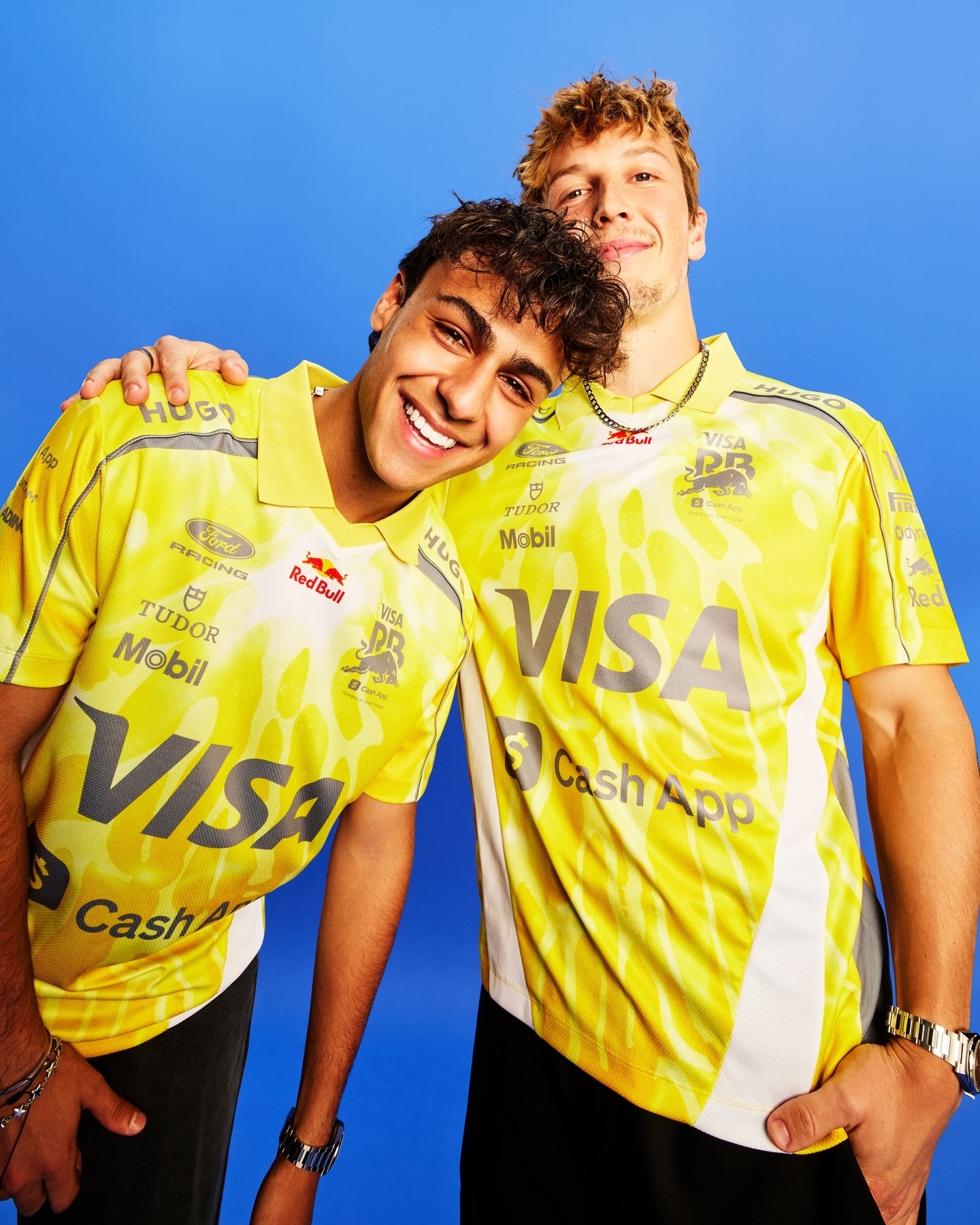 从“小红牛”→“小黄牛🍍”，小红牛车队在本周F1迈阿密🇺🇸大奖赛带来特别版