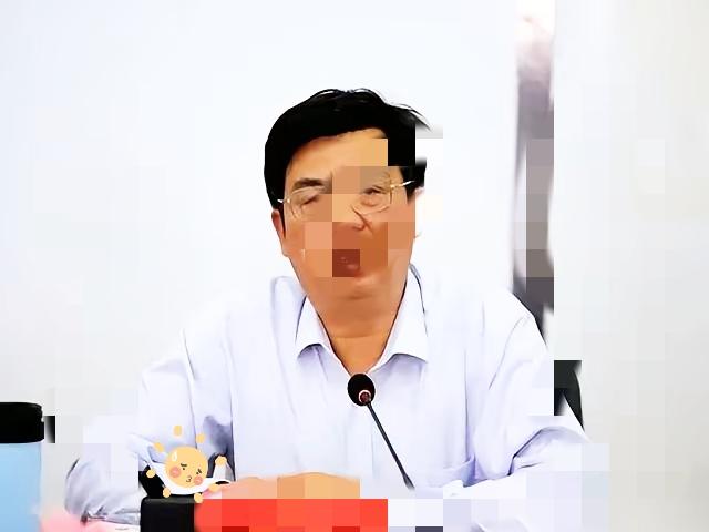 刚看到个新闻，给我看愣了。
真的被高校那些“双面书记”恶心到了！
顶着“博导”“