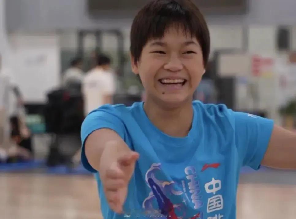 全红婵变“圆”了
全红婵在接受采访时表示：“毕竟才刚开始第一天训练，我觉得后面那