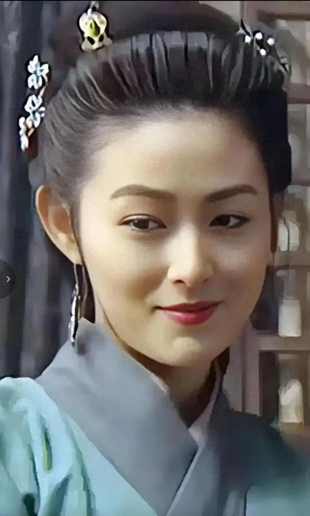 自带一身刚硬气场的硬汉武松，独特冷峻气质直接迷倒了潘金莲，就连旁人眼中的“妖女”