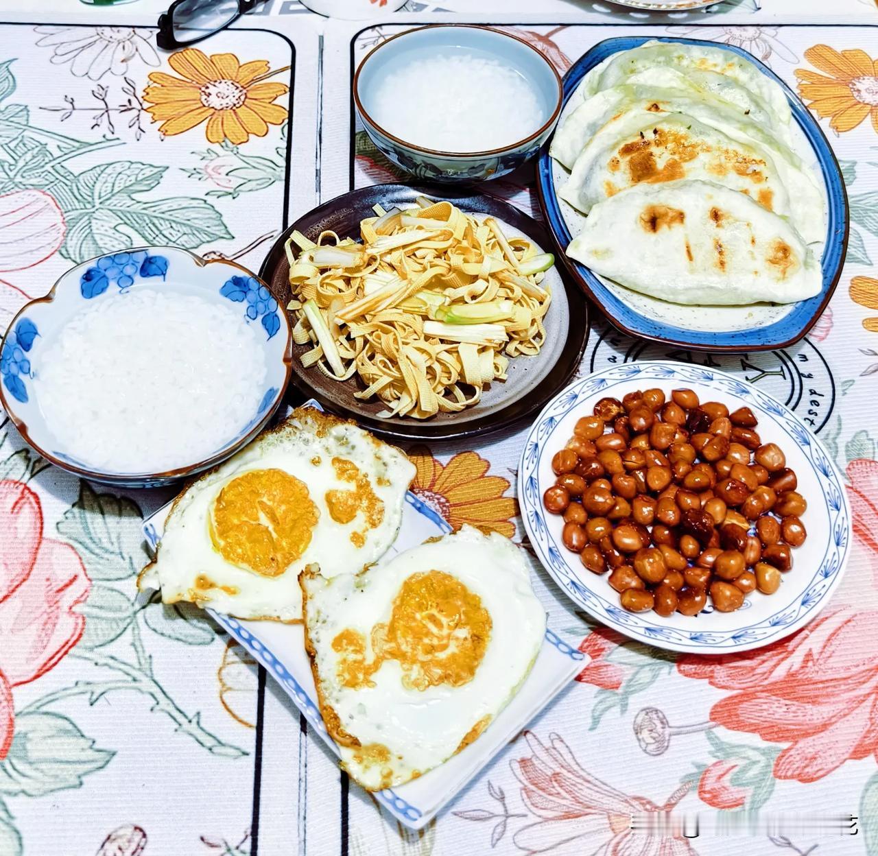 今天的天气实时温度1度，体感温度零下两度，今日是立冬真应景了，零下就意味着结冰了