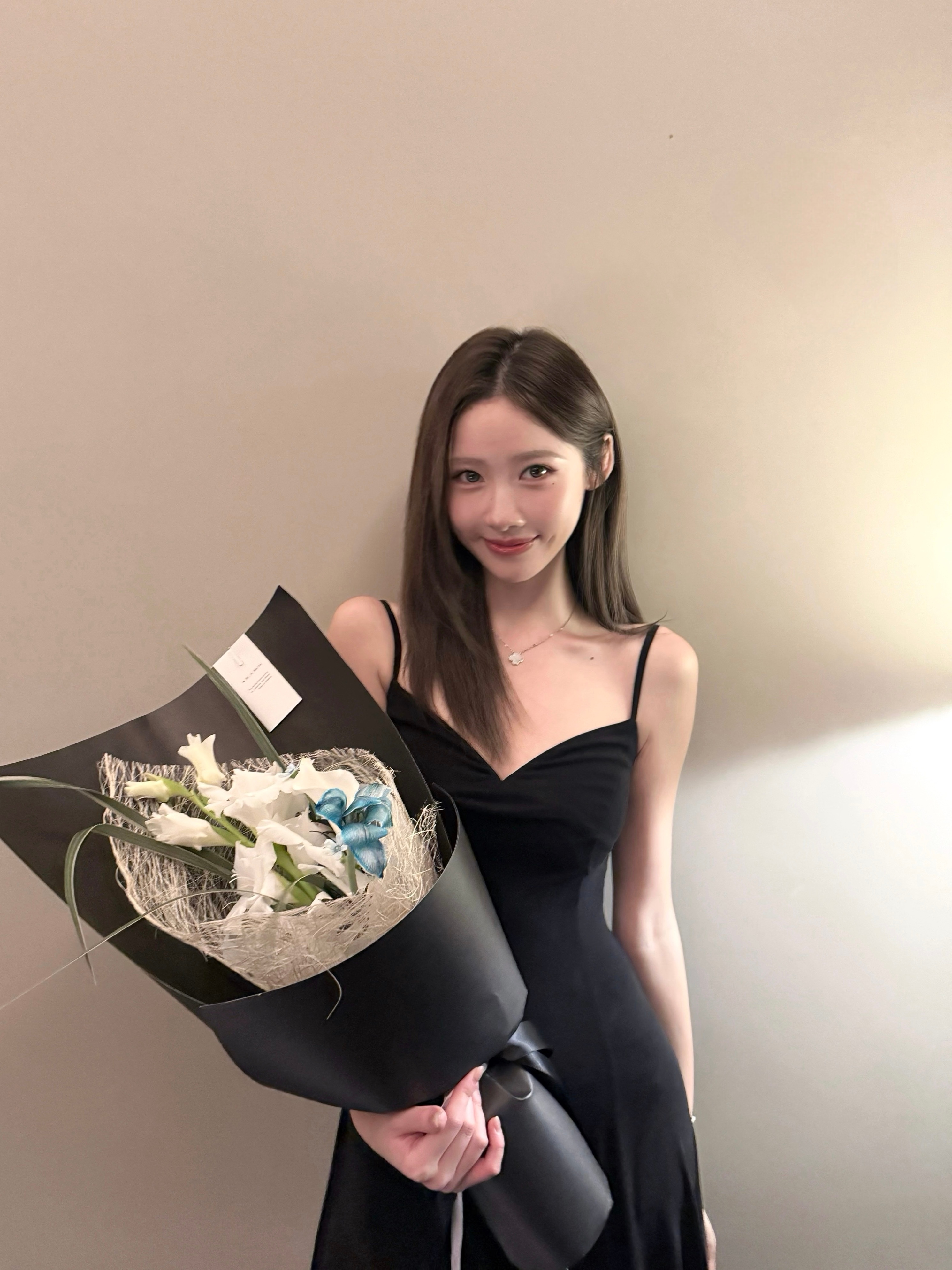 晚安安🖤 ​​​