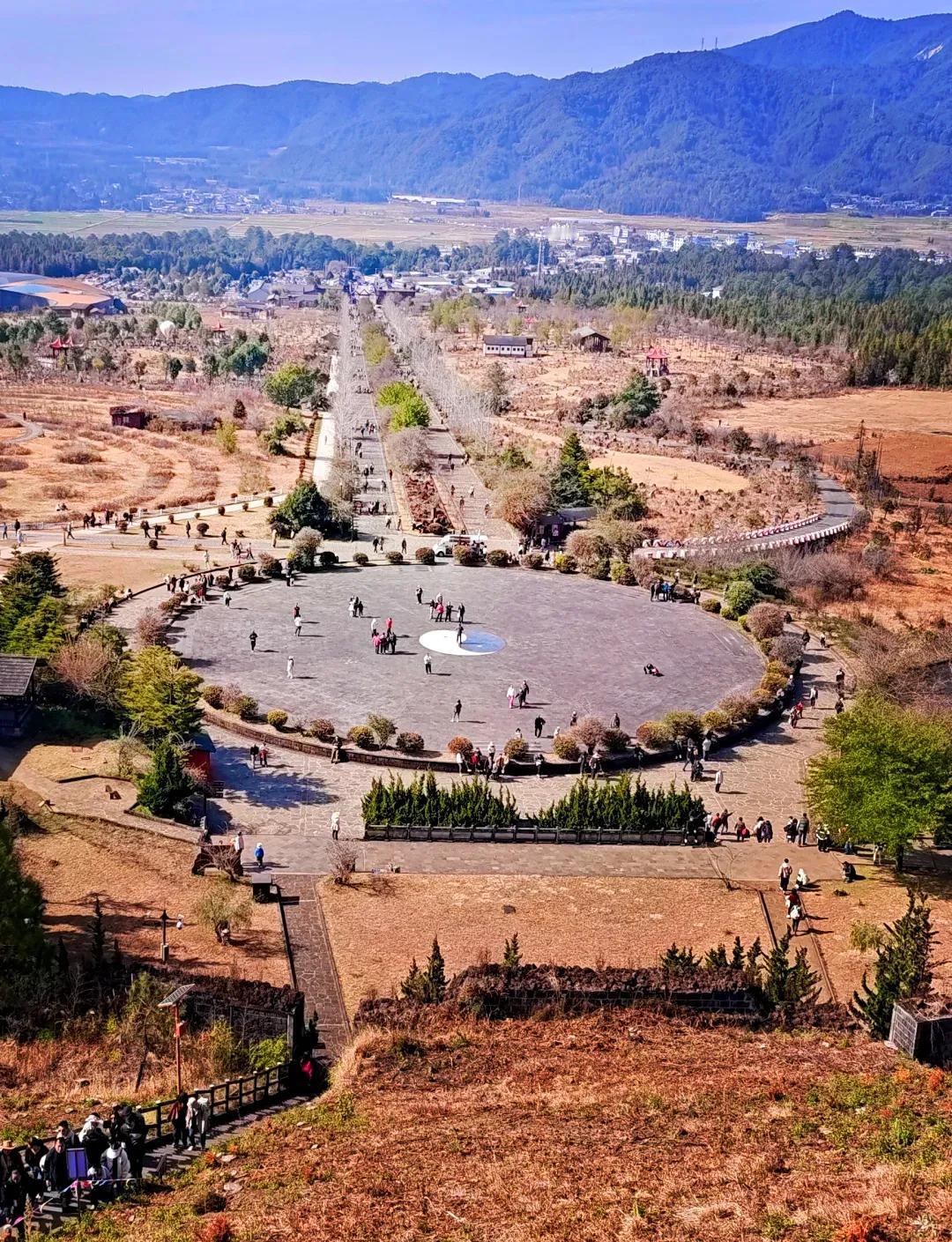 云南腾冲旅游……火山地质公园！
  火山地质公园位于云南省保山市腾冲县，地处云贵