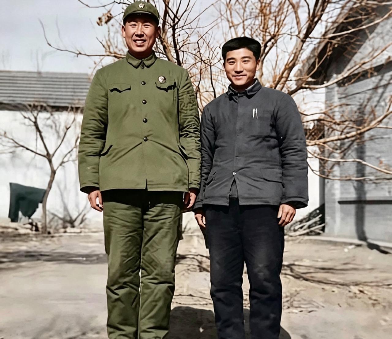 1970年初，红旗渠总设计师、时任林县县委书记杨贵接到调令，即将赴洛阳工作。临行