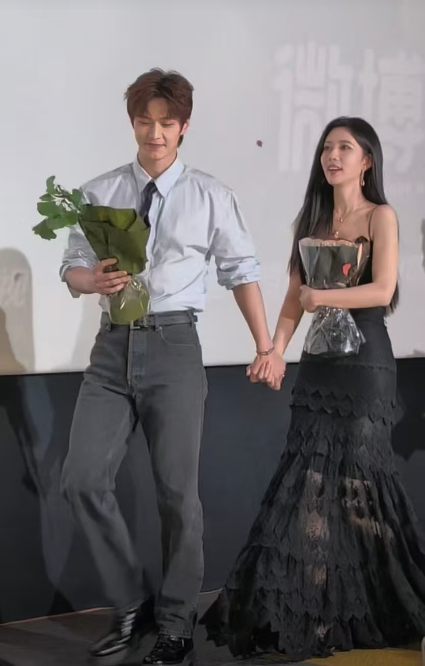 孟子义何与牵手剧宣1孟子义何与这真的不是在结婚吗 孟子义何与牵手剧宣，真的不是小