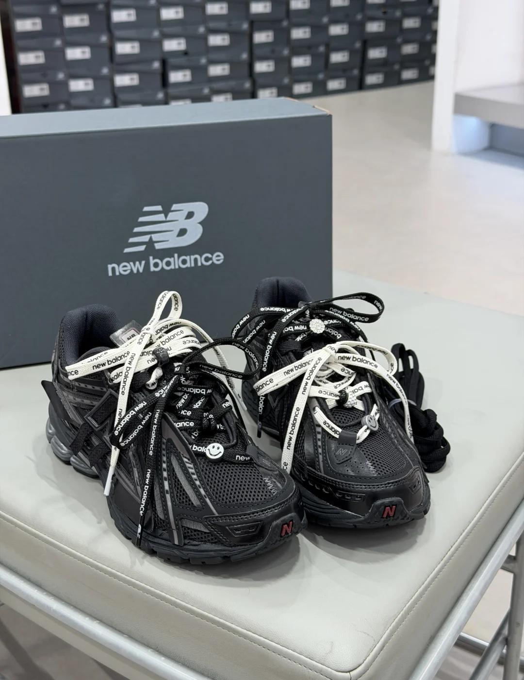 黑色，谁能不爱🖤
nb Newbalance nb1906R nb1906 1