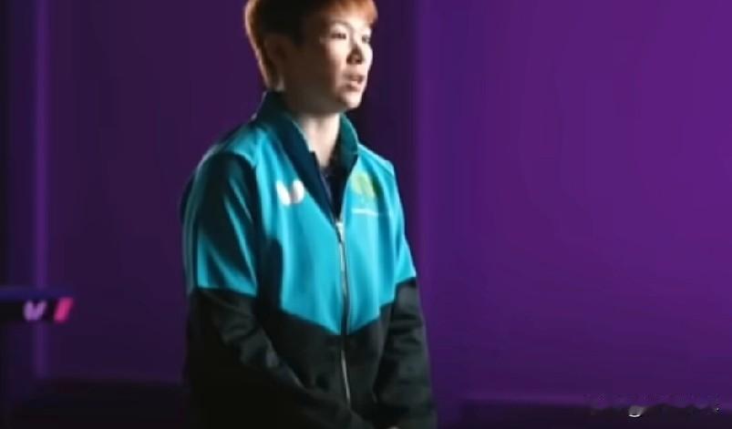 陈思羽X蝴蝶专访《陈思羽的再出发》cut
问：你在宣布休养的贴文里用了樊振东的照