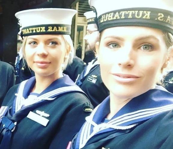 美国航母上有这么多女兵，到底是因为“女兵效应”还是纯粹的“政治正确”？实际上，这