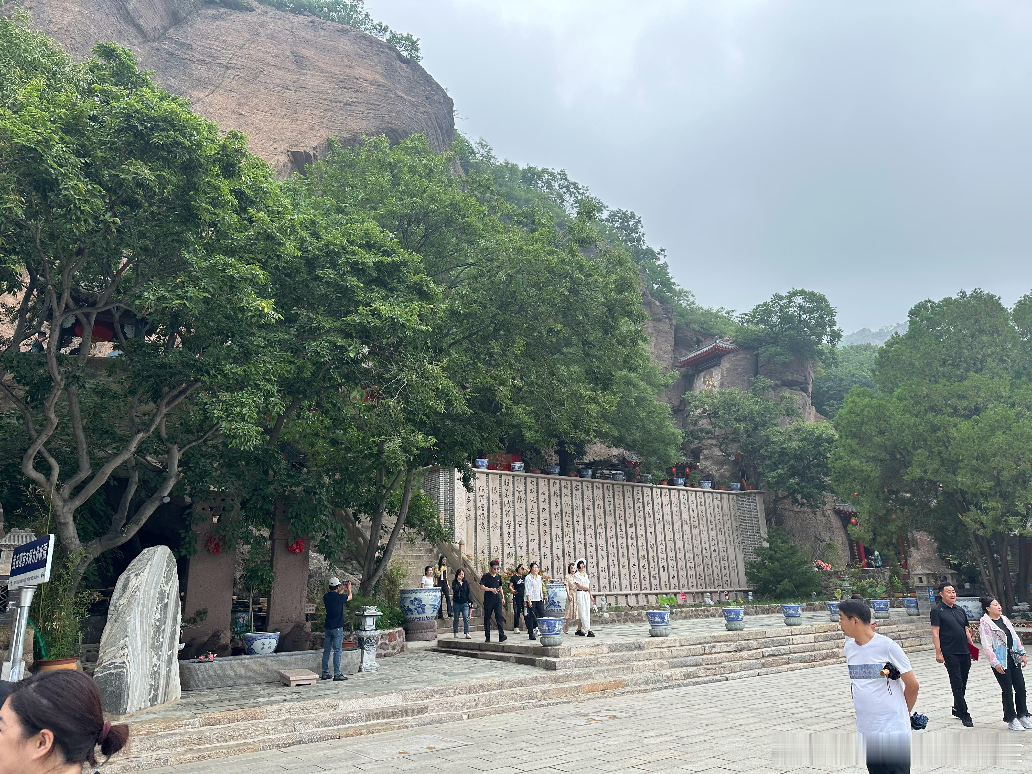 【北普陀山迎来发展新契机】2025年6月27日，锦州网红“老马泰思特美食”（马东