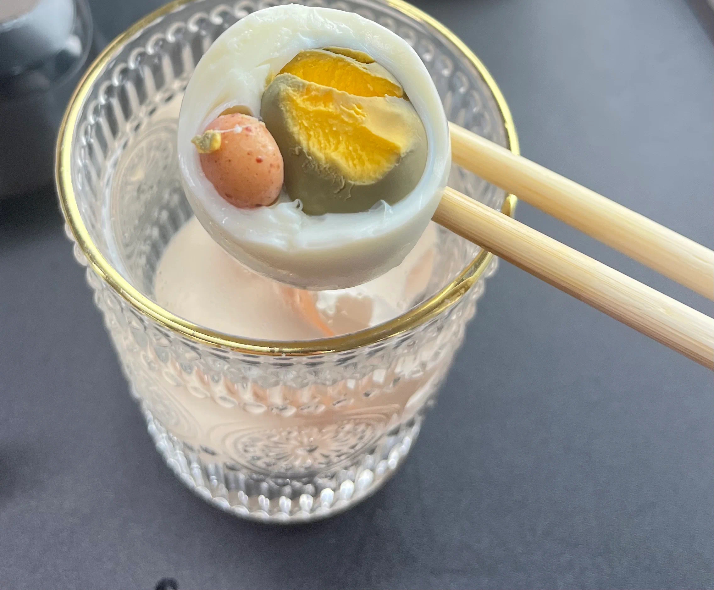 连鸡蛋都有宫外孕了吗[哆啦A梦吃惊] ​​​