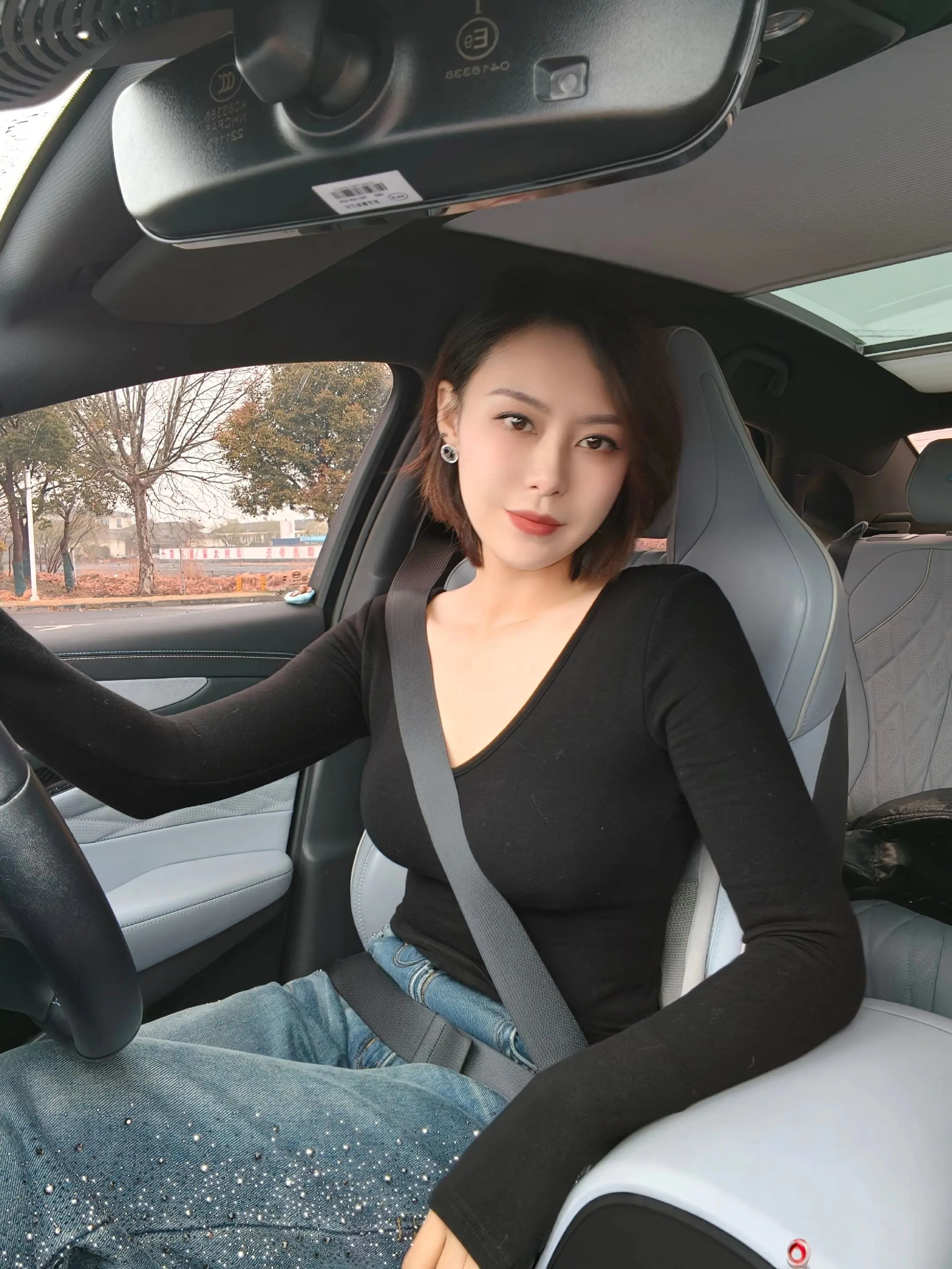 你们那个一睡醒就有一堆未读消息的手机是在哪里买的