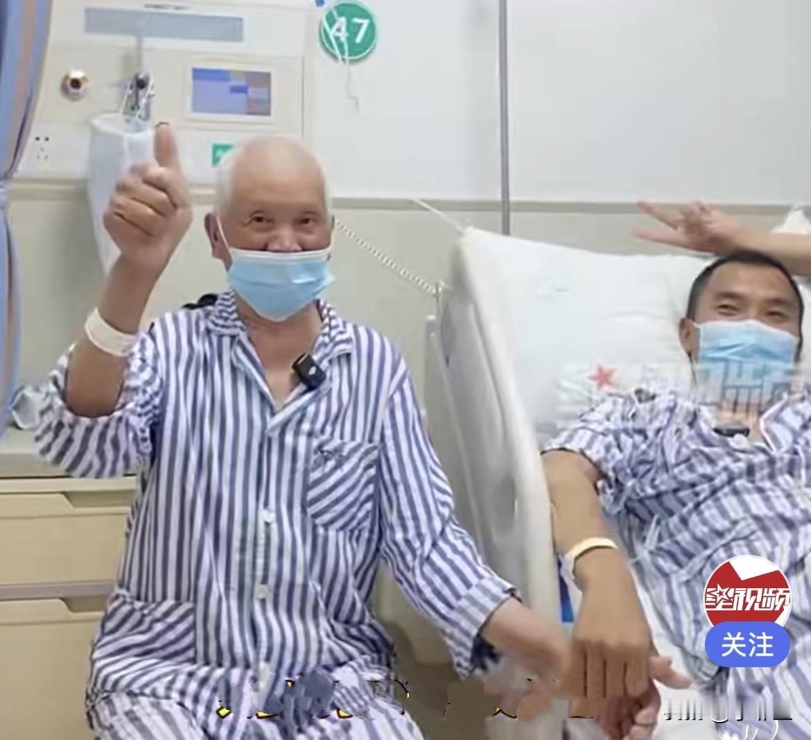 近日重庆，一件让人泪目的事情刷屏网络……
孙子患上尿毒症，长期靠透析维持生命，苦