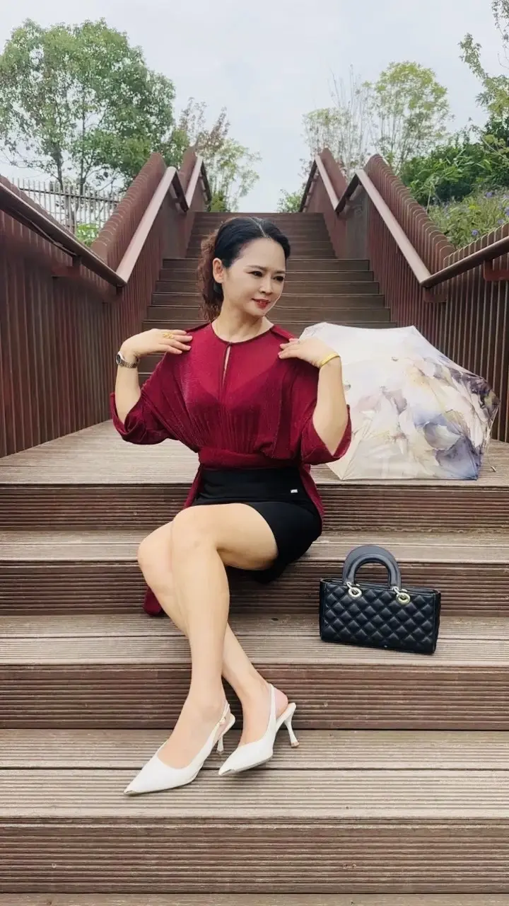 总觉得自己没长大，直到头上多了白发…