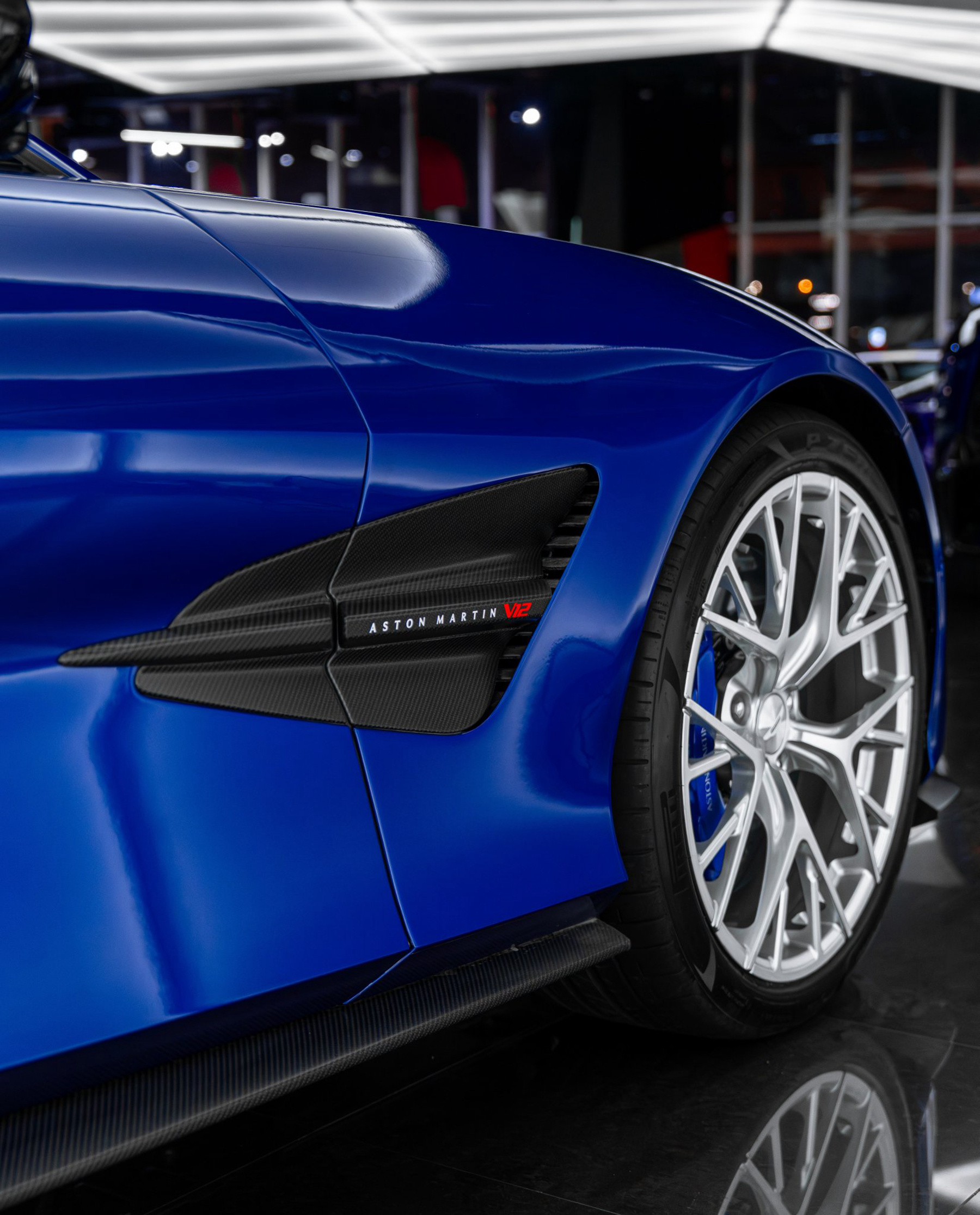 Aston Martin Vanquish阿斯顿马丁astonmartin阿斯顿