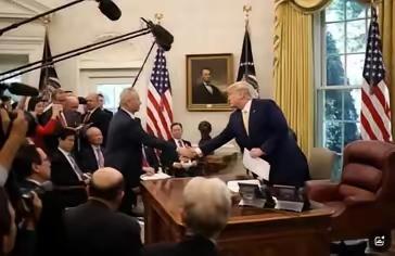 美国对中国的种种打压，目的或许就只有一个：要中国大量企业倒闭，让大量工人失去工作