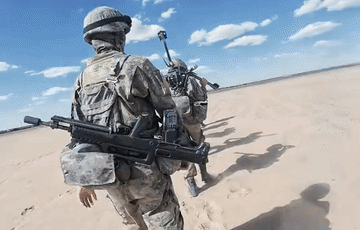 国产轻机枪中最难取代的九五式班用机枪，现代步战中的真正利器！
        这