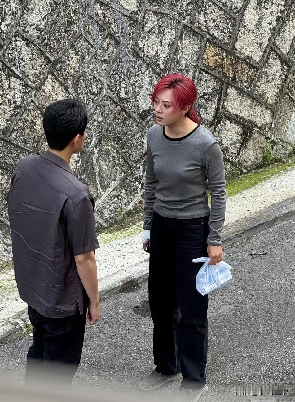 孙俪真的是一个特别接地气的好演员，拍戏踏实自然，日常朴素大方完全不做作，这样的特